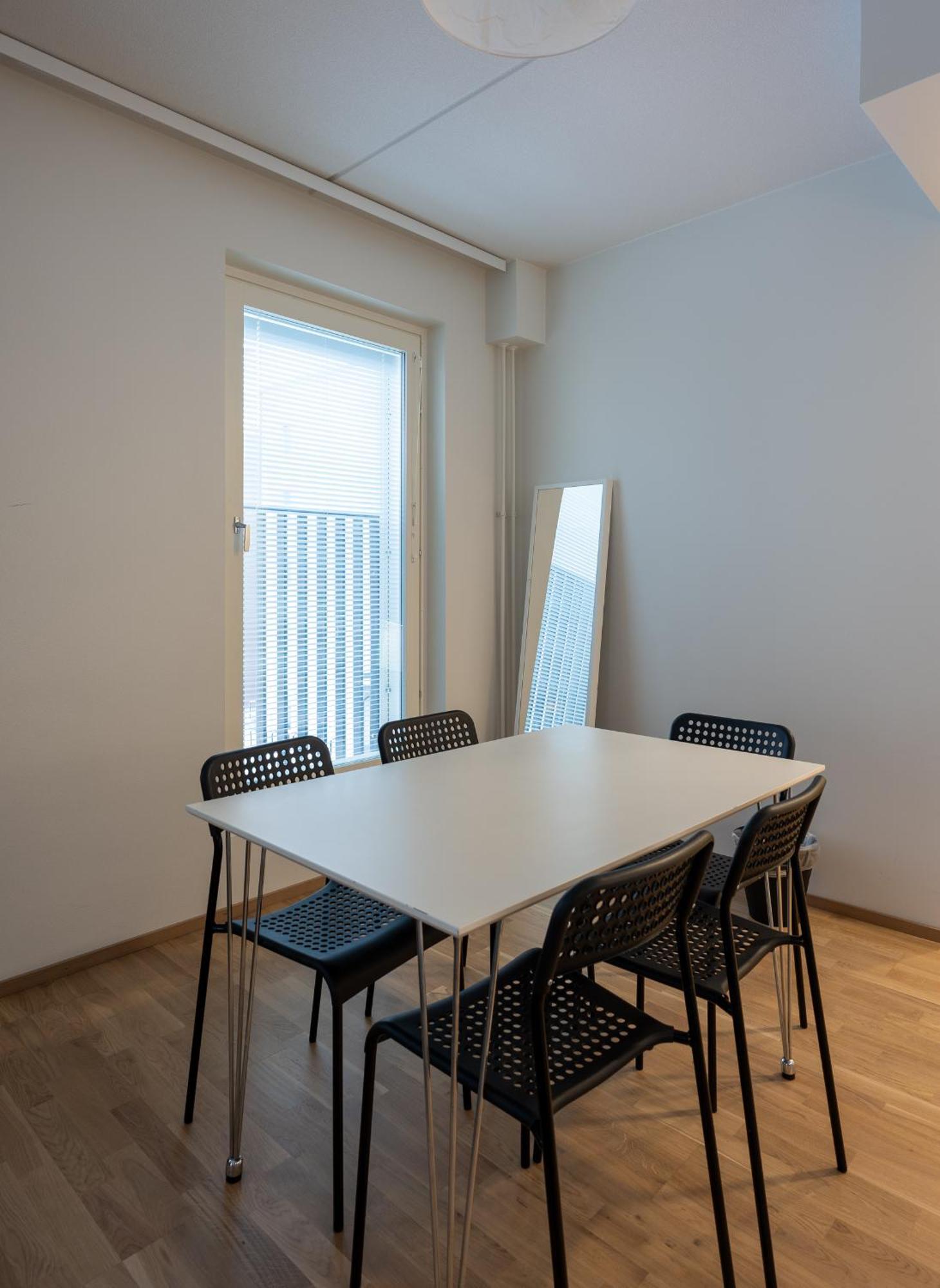 וואנטאה Easy Stay Rooms & Apartments Near Airport מראה חיצוני תמונה
